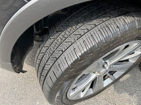 Used 2018 Ford Explorer Limited AWD/4WD image 8