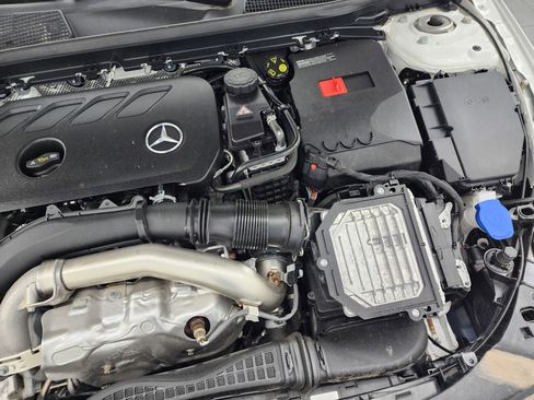 Used 2025 Mercedes-Benz CLA 250 4MATIC image 18