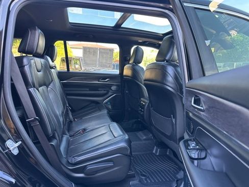Used 2021 Jeep Grand Cherokee L Overland image 29