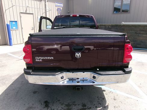 Used 2005 Dodge Dakota SLT w/ Trailer Tow Group image 4