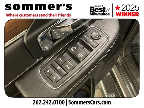 Used 2016 RAM 1500 Laramie w/ Convenience Group AWD/4WD image 11