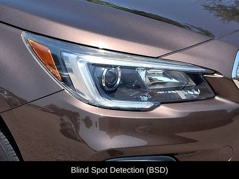 Used 2019 Subaru Outback 2.5i Premium image 12