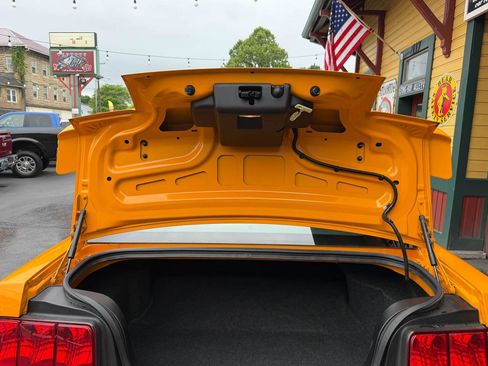 Used 2007 Ford Mustang Premium RWD image 19