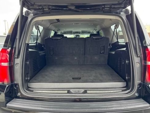 Used 2020 Chevrolet Suburban LT AWD/4WD image 19