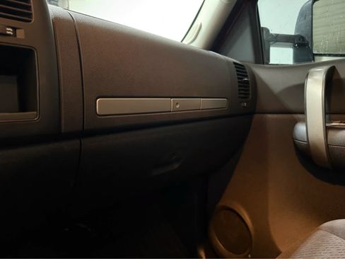 Used 2008 Chevrolet Silverado 2500 LT w/ Safety Package AWD/4WD image 19