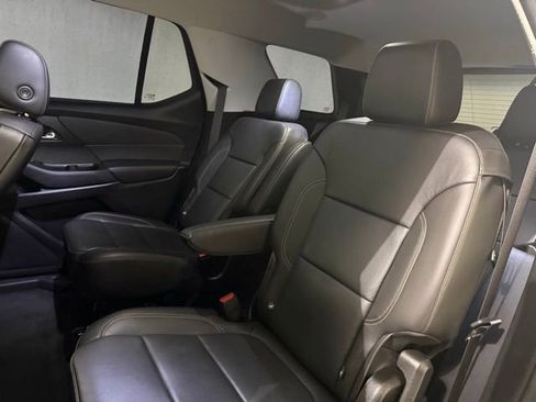 Used 2020 Chevrolet Traverse LT w/ LT Premium Package image 25