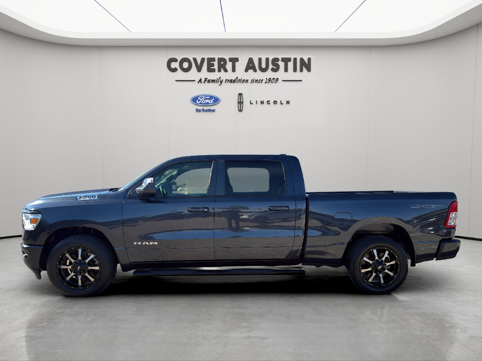 Used 2021 RAM 1500 Lone Star AWD/4WD image 2