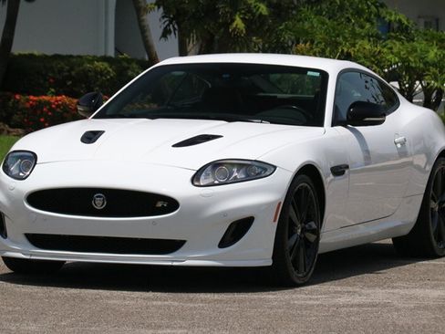 Used 2013 Jaguar XKR R RWD image 11