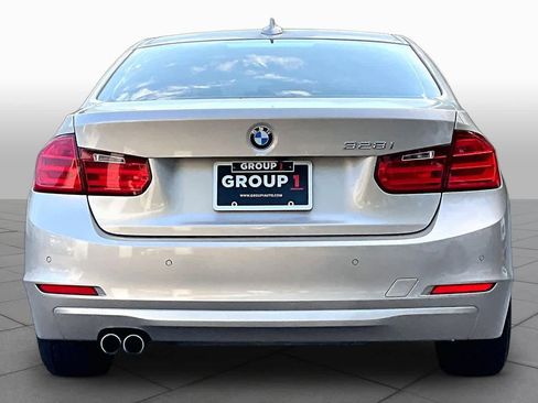 Used 2015 BMW 328i Sedan RWD image 5