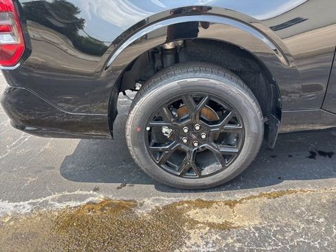 New 2025 Ford Maverick Lobo image 11