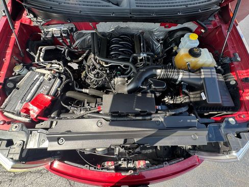 Used 2014 Ford F150 XLT w/ XLT Chrome Package RWD image 15