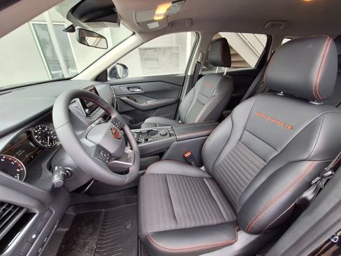 New 2026 Nissan Rogue SV AWD/4WD image 15
