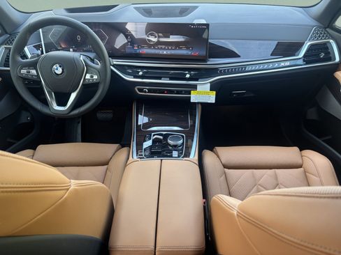 Used 2026 BMW X5 xDrive50e w/ Premium Package AWD/4WD image 7