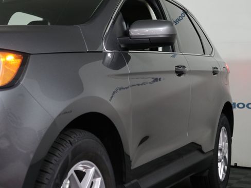 Used 2024 Ford Edge SEL AWD/4WD image 11