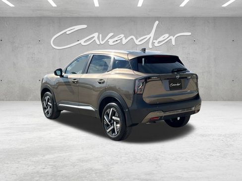 New 2026 Nissan Kicks SV image 14