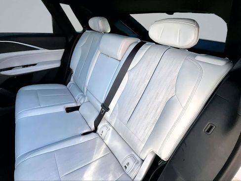 Used 2024 Cadillac Lyriq Sport AWD/4WD image 13