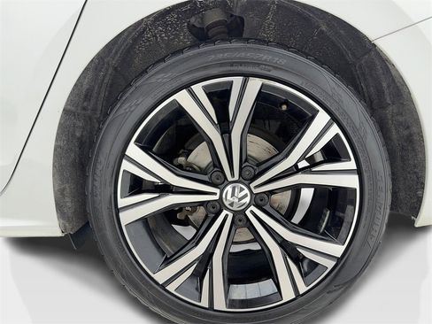 Used 2022 Volkswagen Passat 2.0T SE image 46