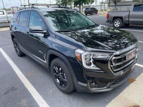 Used 2024 GMC Terrain AT4 AWD/4WD image 9