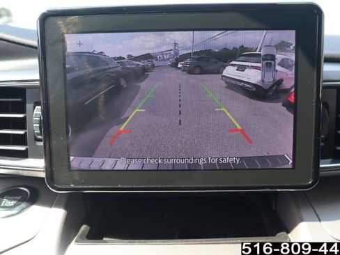 Used 2022 Ford Explorer XLT w/ Equipment Group 202A image 22