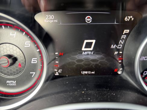 Used 2016 Dodge Charger SXT image 11