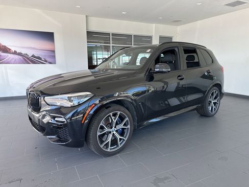 Used 2021 BMW X5 xDrive40i w/ M Sport Package image 4