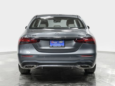 Used 2022 Mercedes-Benz E 350 4MATIC Sedan image 5