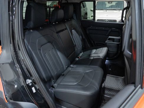 Used 2022 Land Rover Defender 110 S AWD/4WD image 43
