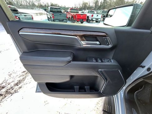 Used 2024 GMC Sierra 1500 Elevation image 7