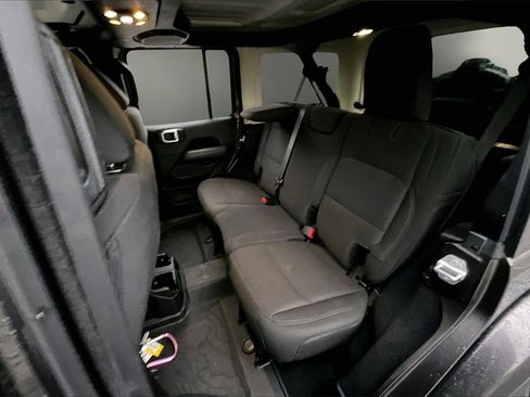 Certified 2019 Jeep Wrangler Unlimited Sahara image 21