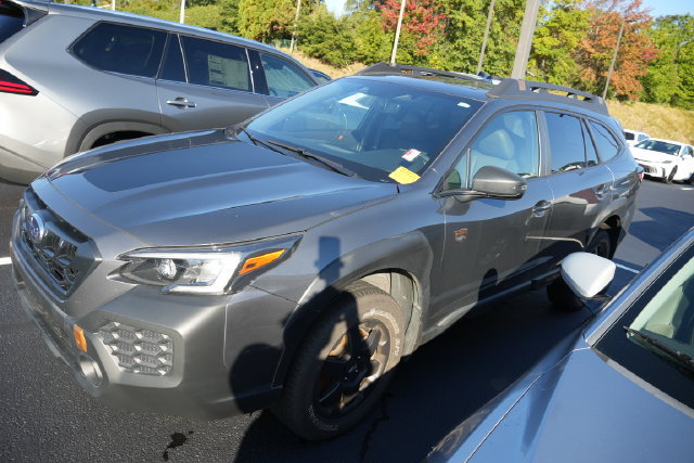 Used 2025 Subaru Outback Wilderness AWD/4WD image 10