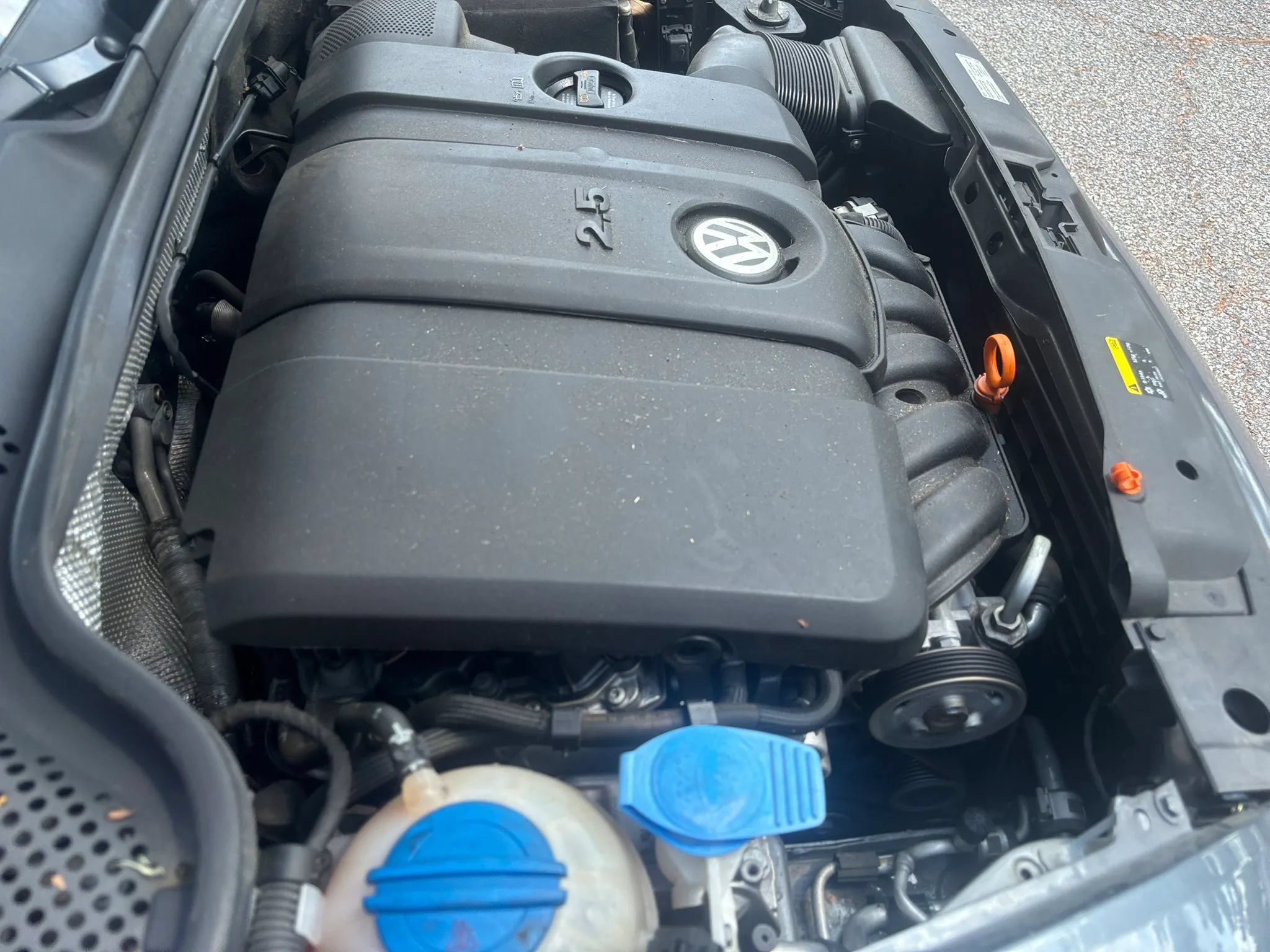 Used 2013 Volkswagen Beetle 2.5 FWD image 30