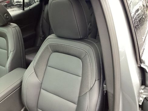 New 2026 Chevrolet Equinox EV LT image 11