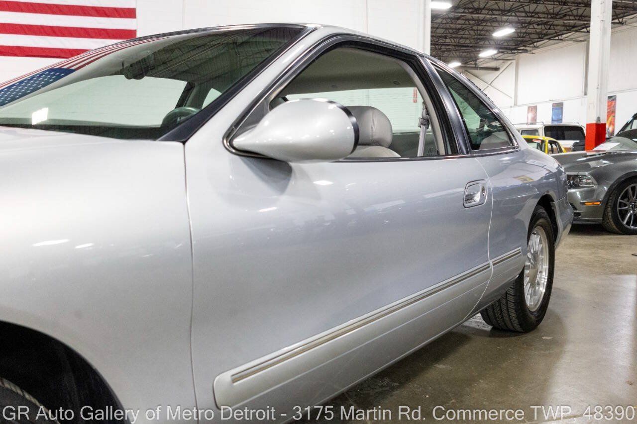 Used 1998 Lincoln Mark VIII RWD image 21