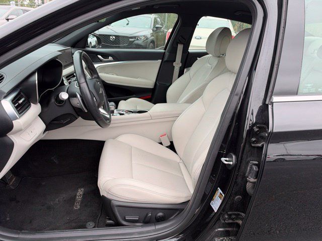 Used 2025 Genesis G70 2.5T AWD/4WD image 13