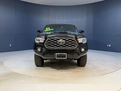Used 2021 Toyota Tacoma TRD Sport image 6