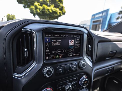 Used 2020 GMC Sierra 1500 Elevation w/ Elevation Value Package AWD/4WD image 17