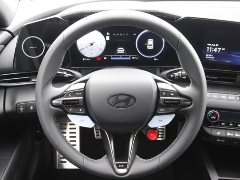 New 2025 Hyundai Elantra N image 15