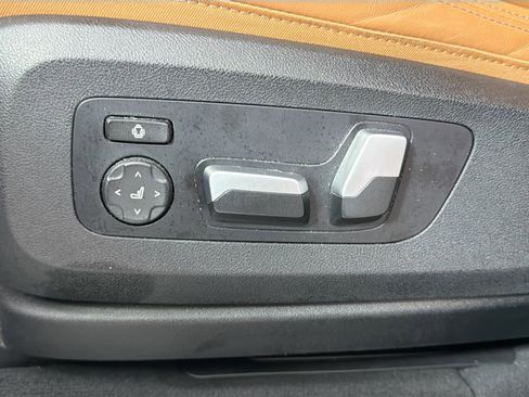 Certified 2023 BMW X5 xDrive40i w/ Parking Assistance Package image 19