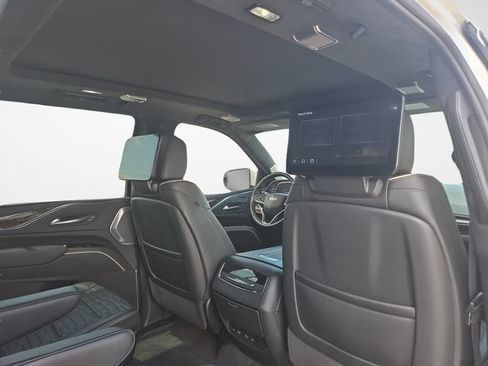 Used 2023 Cadillac Escalade Premium Luxury Platinum AWD/4WD image 46