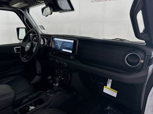 New 2025 Jeep Gladiator Sport image 26