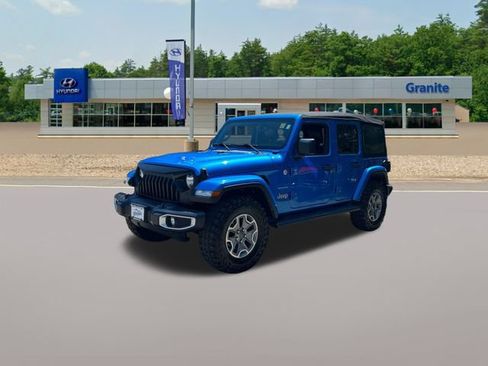 Used 2022 Jeep Wrangler Unlimited Sahara w/ Safety Group AWD/4WD image 2