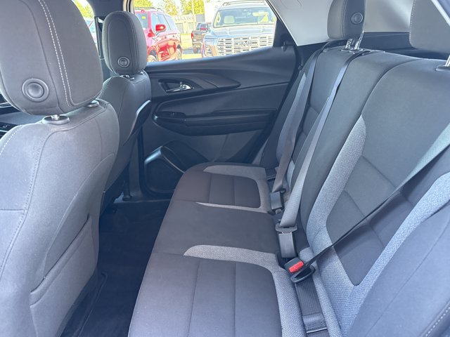 Used 2025 Chevrolet TrailBlazer LT w/ LT Cold Weather Package FWD image 13