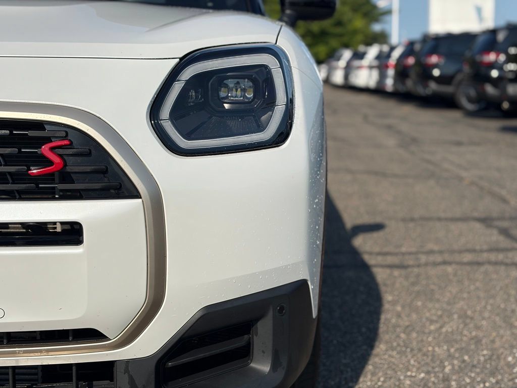 Used 2025 MINI Cooper Countryman S w/ Comfort Package Max AWD/4WD image 4