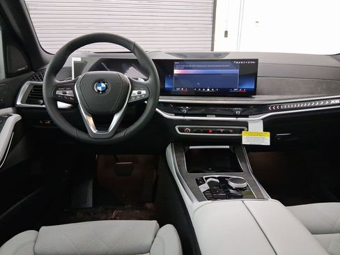 New 2026 BMW X5 sDrive40i w/ Climate Comfort Package RWD image 4