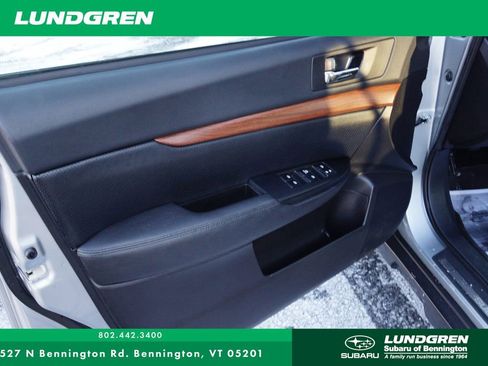 Used 2013 Subaru Outback 3.6R Limited w/ Moonroof Pkg image 10