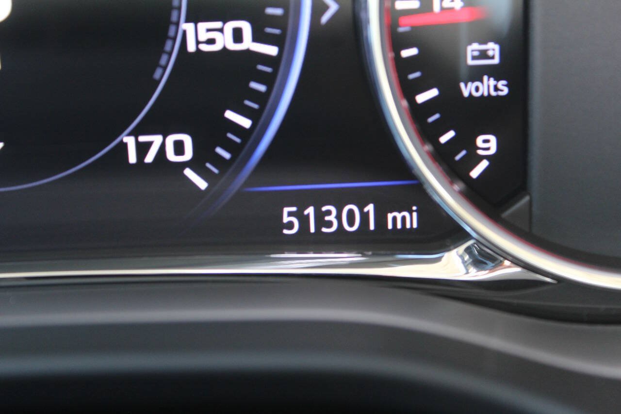 Used 2021 GMC Acadia Denali w/ Denali Technology Package AWD/4WD image 9