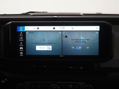 Used 2024 Jeep Wrangler Willys image 15