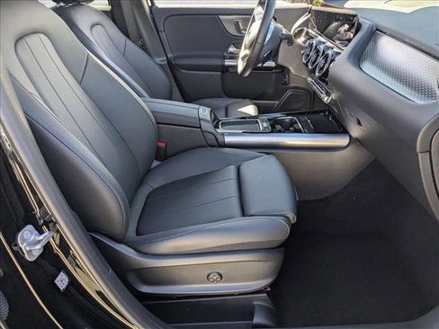 Used 2025 Mercedes-Benz GLA 250 image 20