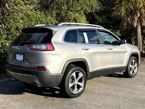 Used 2020 Jeep Cherokee Limited image 22
