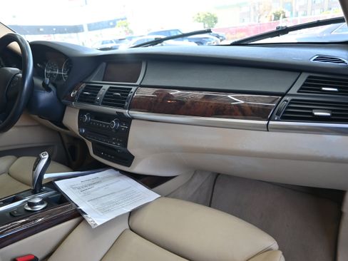 Used 2009 BMW X5 xDrive35d AWD/4WD image 46
